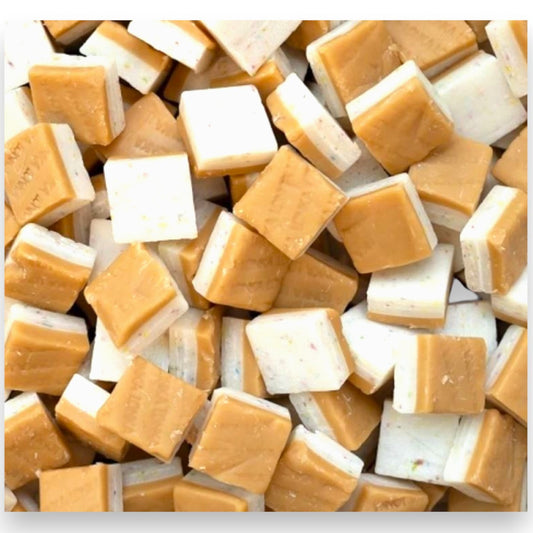 Caramels Fudge Birthday Cake (100g)
